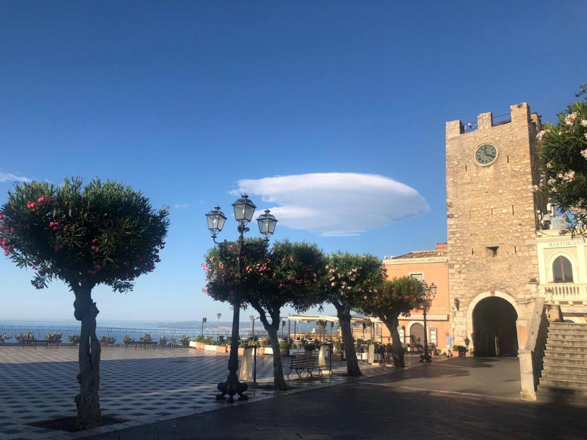 Pina's tao sea home Taormina Exterior foto